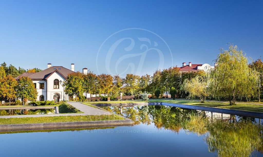 Шато Соверен (Chateau Souverain)