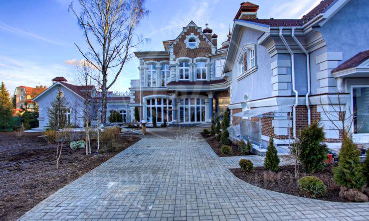 Лот-7074-106614 аренда дома Рублево-Успенское шоссе Жуковка Правая сторона