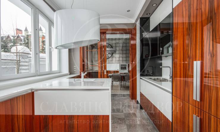 Лот-7074-124971 аренда дома Рублево-Успенское шоссе Жуковка Правая сторона