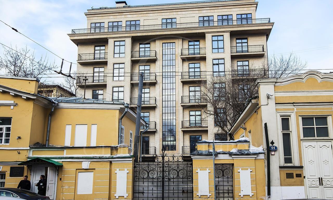 Улица малая никитская в москве