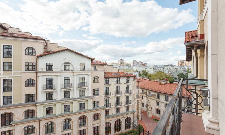 Лот-10102-141772 Продажа квартиры Тверская