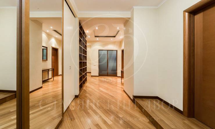 Лот-10676-170771 Продажа квартиры Тверской