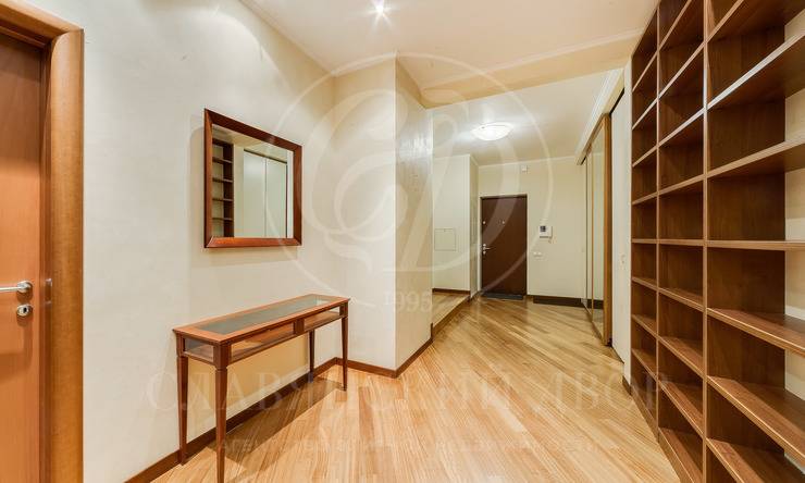 Лот-10676-170774 Продажа квартиры Тверской