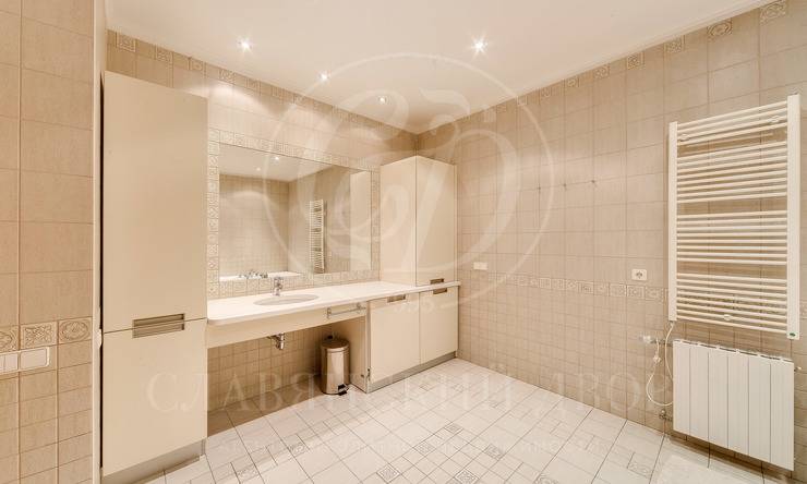 Лот-10676-170777 Продажа квартиры Тверской