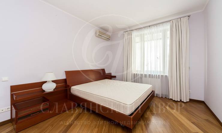 Лот-10676-170780 Продажа квартиры Тверской