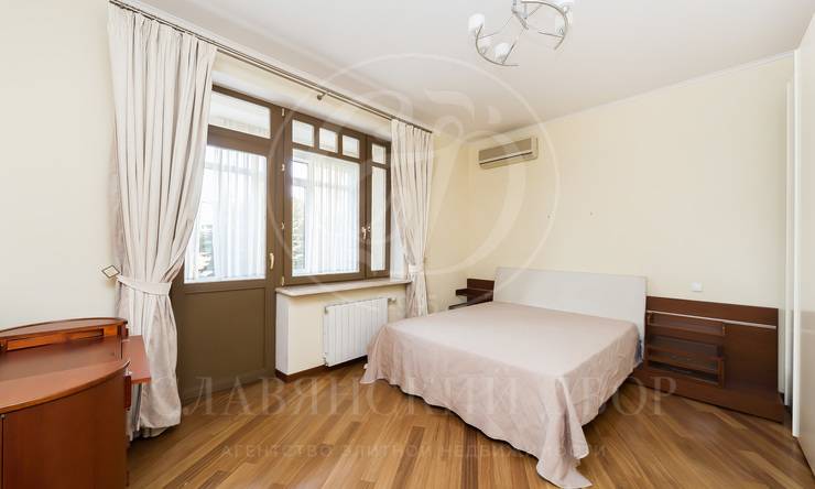 Лот-10676-170783 Продажа квартиры Тверской