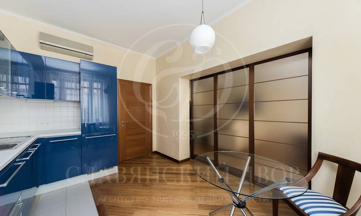 Лот-10676-170784 Продажа квартиры Тверской