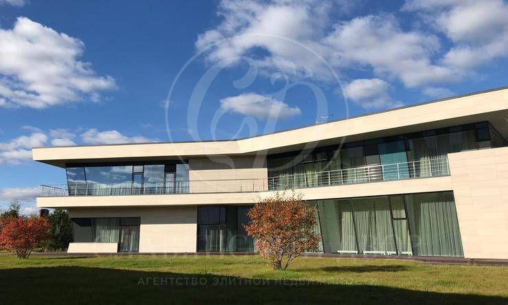 На продажу дом в поселке Жуковка 21 (XXI)