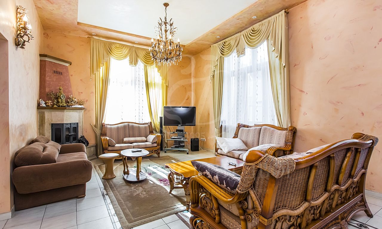 В аренду дом в поселке НПИЗ Барвиха