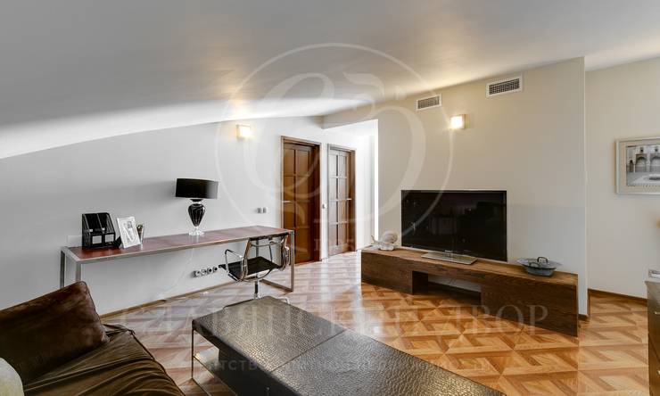 Лот-10592-182892 Продажа квартиры Остоженка