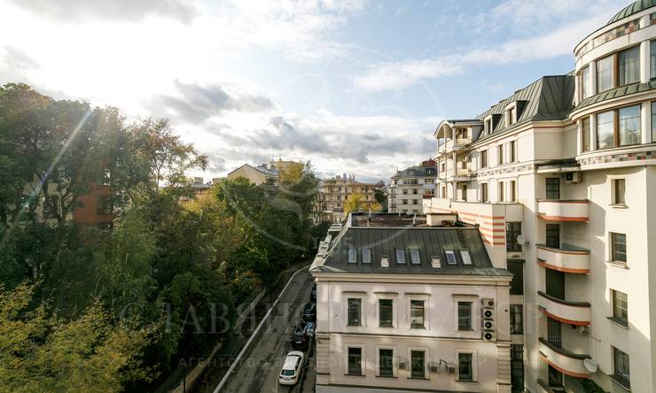 Лот-10592-182911 Продажа квартиры Остоженка