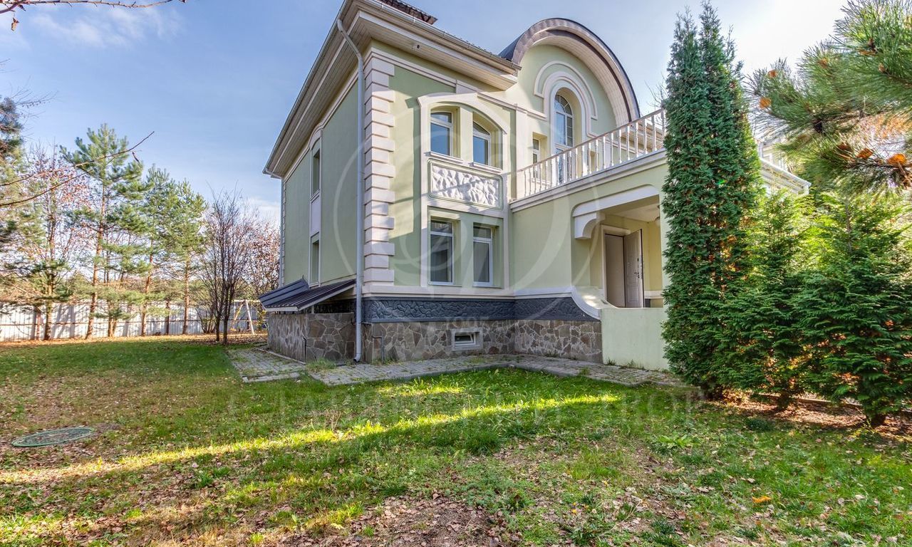 На продажу дом в поселке Никольская слобода