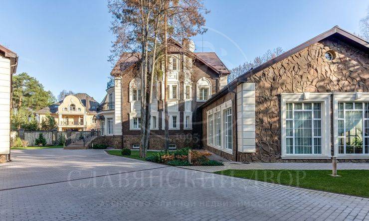 Лот-8470-192635 аренда дома Рублево-Успенское шоссе НПИЗ Барвиха