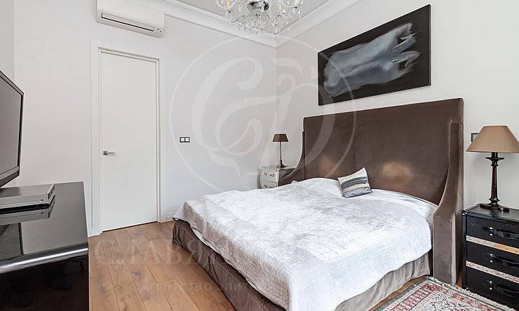 Лот-10740-203066 Продажа квартиры Остоженка