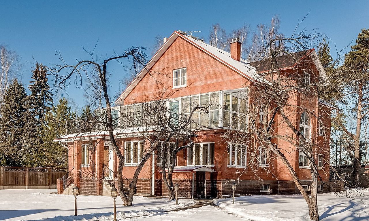 В аренду дом в поселке Жуковка