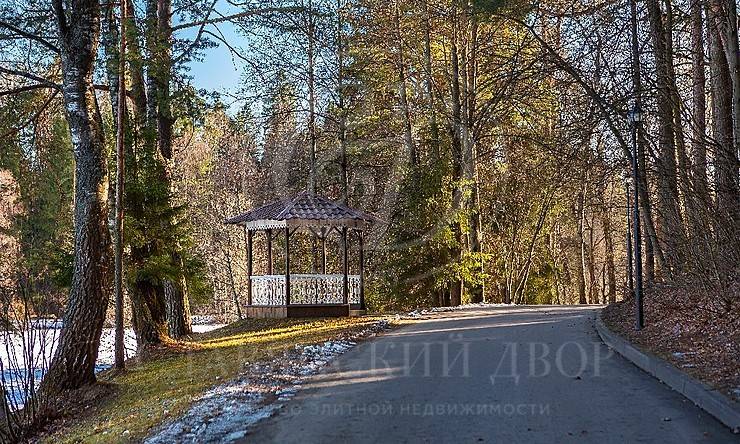 Лот-8272-206619 продажа дома Рублево-Успенское шоссе Сады Майендорф (бывшая территория санатория Барвиха)