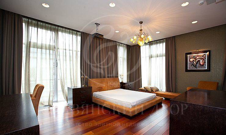 Лот-11439-210140 Продажа квартиры Хамовники, Плющиха