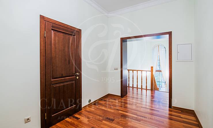 Лот-8786-213514 аренда дома Рублево-Успенское шоссе Жуковка-1