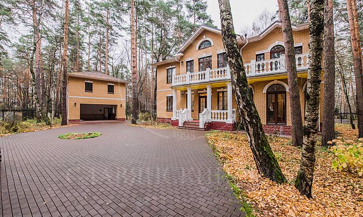 Лот-8786-213530 аренда дома Рублево-Успенское шоссе Жуковка-1