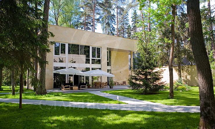 Лот-8830-215994 аренда дома Рублево-Успенское шоссе Николина гора