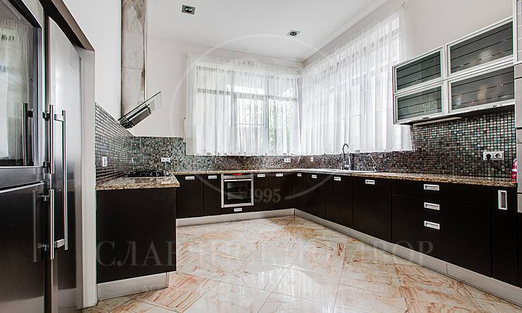 Лот-8764-216578 аренда дома Рублево-Успенское шоссе Архангельское-2