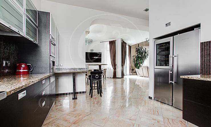 Лот-8764-216580 аренда дома Рублево-Успенское шоссе Архангельское-2