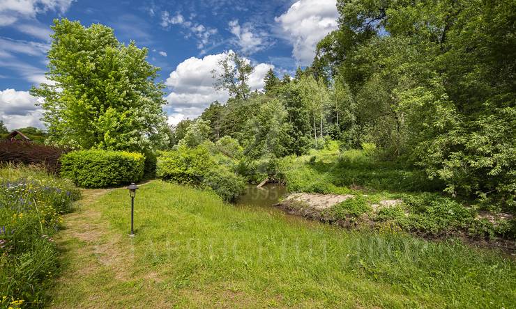 Лот-8934-221915 продажа дома Минское шоссе Стольное