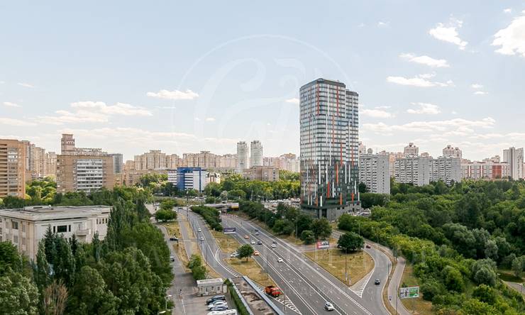Лот-10052-239504 Продажа квартиры Университет