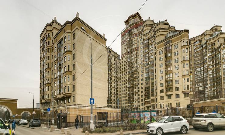 Лот-18-240960 жилой комплекс Шуваловский Университет