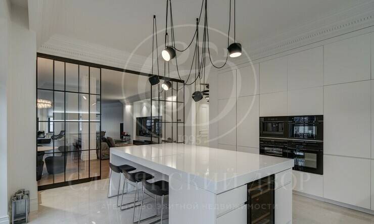 Лот-11806-256311 Продажа квартиры Хамовники, Плющиха