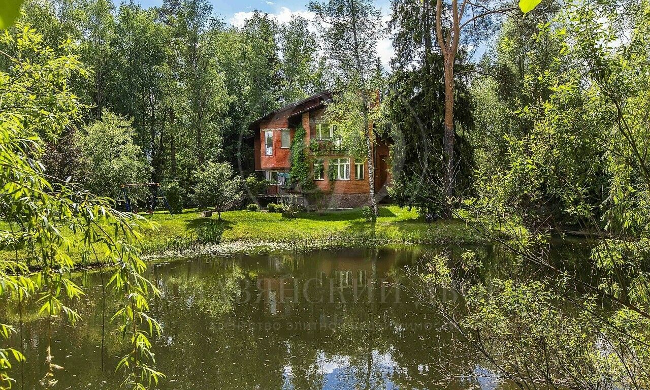 В аренду дом в поселке Корабельные Сосны