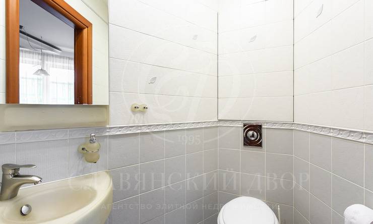 Лот-12100-268877 Продажа квартиры Цветной бульвар