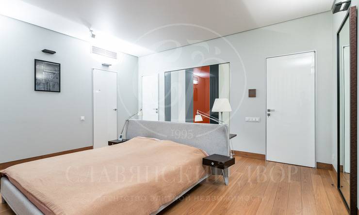 Лот-12102-269215 Продажа квартиры Остоженка