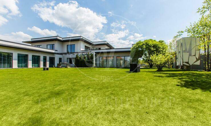 Лот-8332-272097 продажа дома 1-е Успенское шоссе Заря