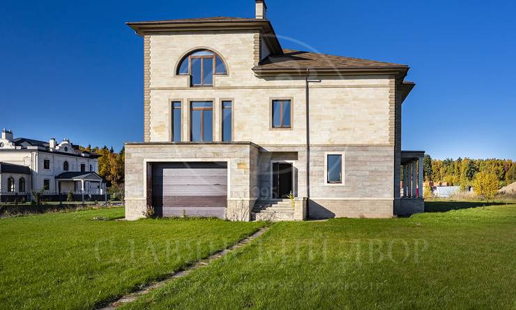 Лот-9534-286102 продажа дома Рублево-Успенское шоссе Шато Соверен (Chateau Souverain)