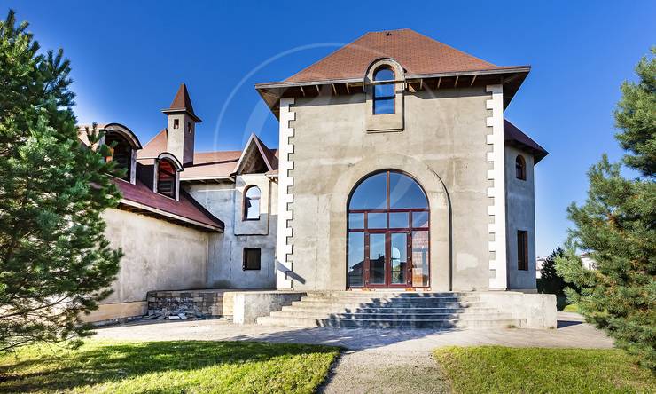 Лот-9532-286140 продажа дома Рублево-Успенское шоссе Шато Соверен (Chateau Souverain)