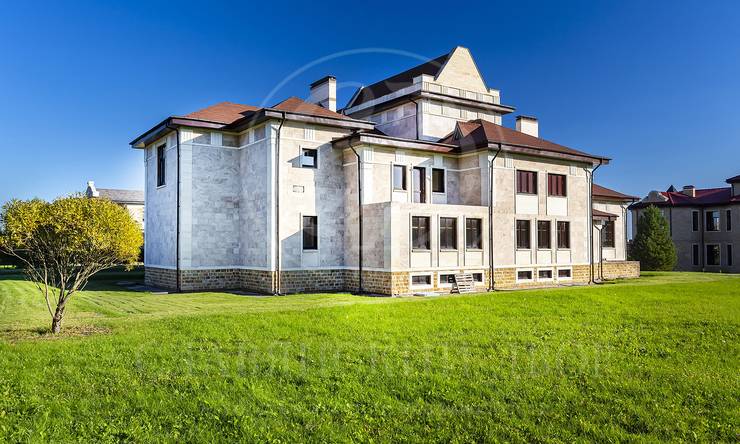 Лот-9529-286190 продажа дома Рублево-Успенское шоссе Шато Соверен (Chateau Souverain)