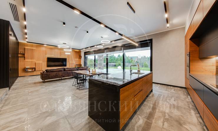 Лот-9951-292509 продажа дома Рублево-Успенское шоссе Шато Соверен (Chateau Souverain)