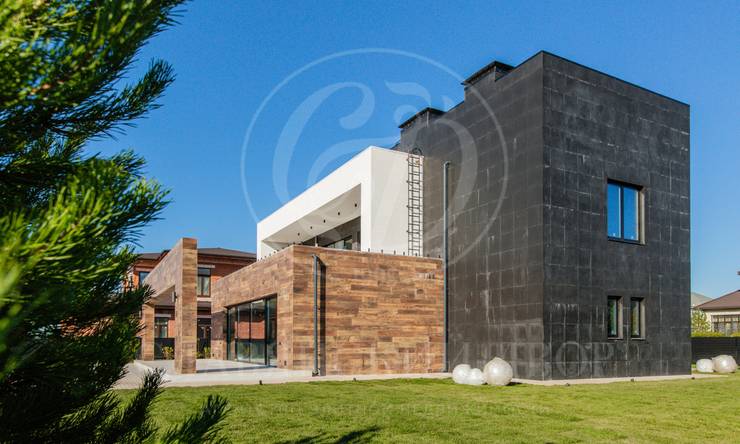 Лот-9951-292535 продажа дома Рублево-Успенское шоссе Шато Соверен (Chateau Souverain)