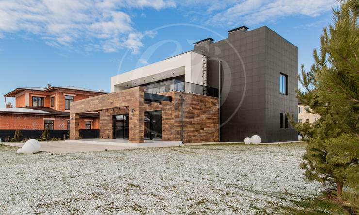 Лот-9951-292552 продажа дома Рублево-Успенское шоссе Шато Соверен (Chateau Souverain)