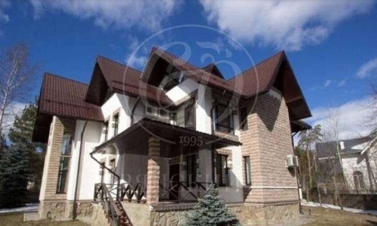 На продажу дом в поселке Спутник