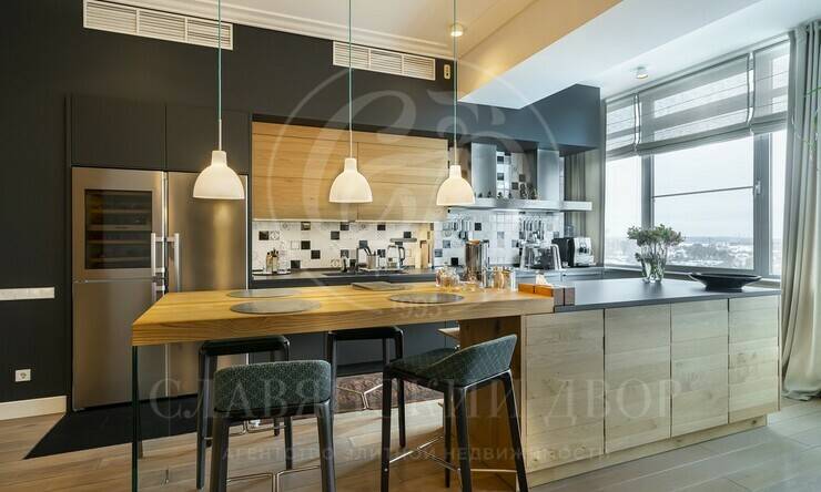 Лот-10053-298048 продажа дома Рублево-Успенское шоссе Жуковка Шале