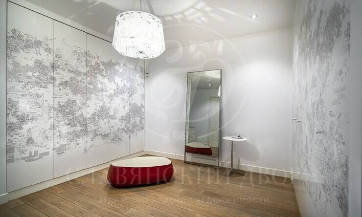 Лот-10053-298057 продажа дома Рублево-Успенское шоссе Жуковка Шале