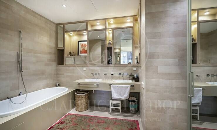 Лот-10053-298069 продажа дома Рублево-Успенское шоссе Жуковка Шале