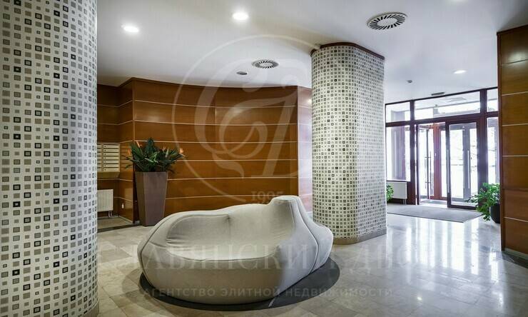 Лот-10053-298086 продажа дома Рублево-Успенское шоссе Жуковка Шале