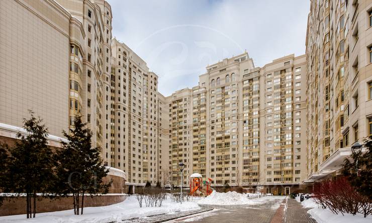 Лот-12394-298260 Продажа квартиры Университет