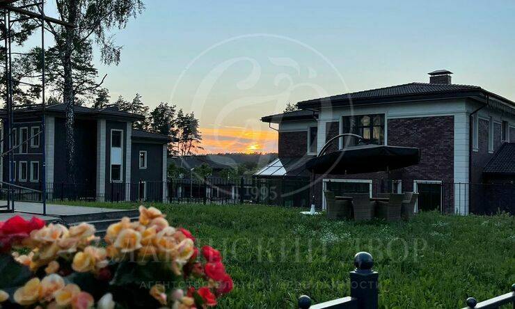 Лот-10135-302942 продажа дома Рублево-Успенское шоссе Петрово-Дальнее