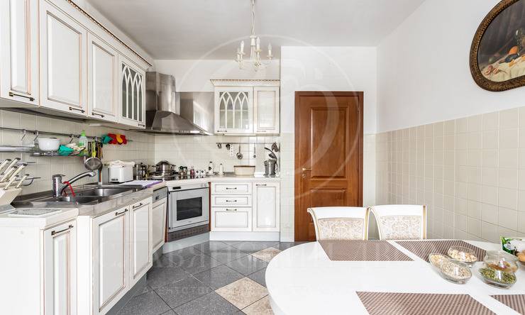 Лот-12531-305919 Продажа квартиры Тверской