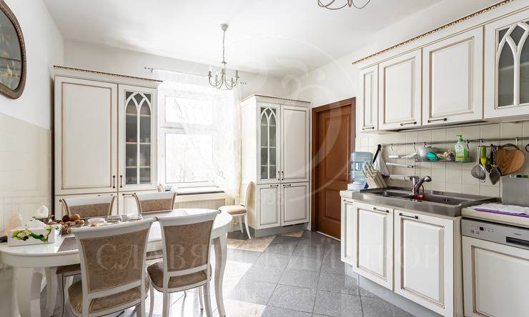 Лот-12531-305921 Продажа квартиры Тверской