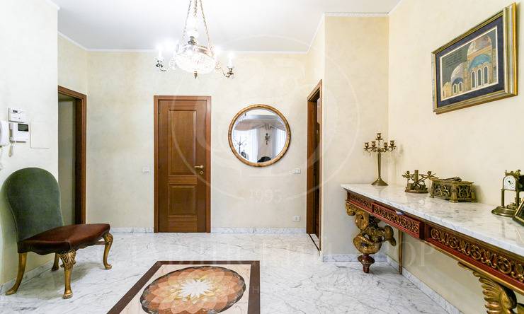 Лот-12531-305953 Продажа квартиры Тверской